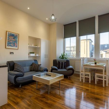 New 2 Bed Apartment With Stunning Views Of Arthur Seat Mountain Edimburgo Exterior foto